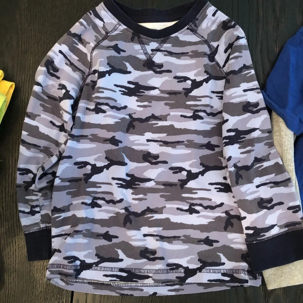 Lot of 4 boys size 4 long sleeve shirts lot Gymboree, Gap